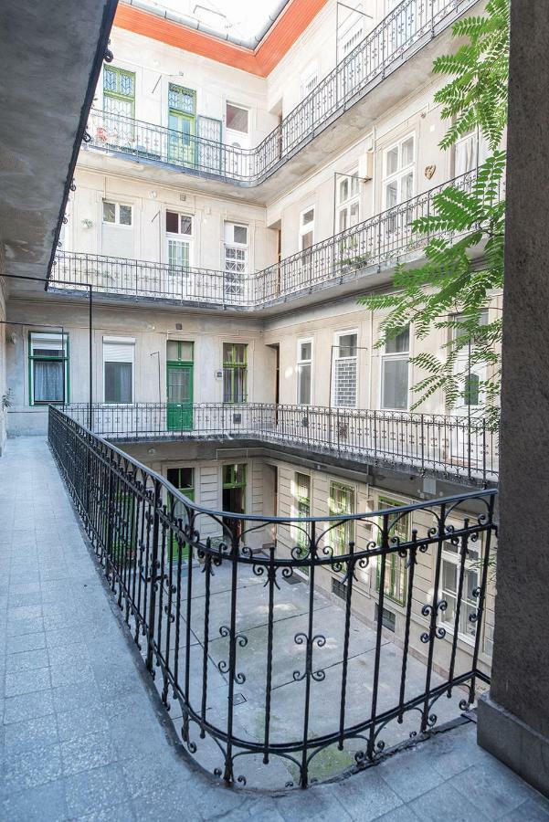 Nice "Trabi" Apartment In The City Budapest Exterior foto
